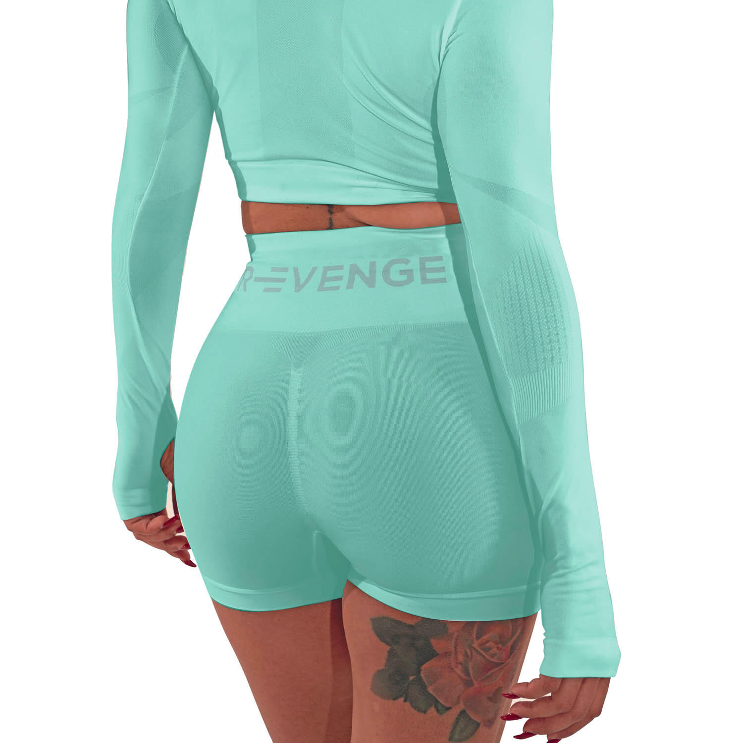 Short technique avec effet push-up et silhouette parfaite. 3/4
