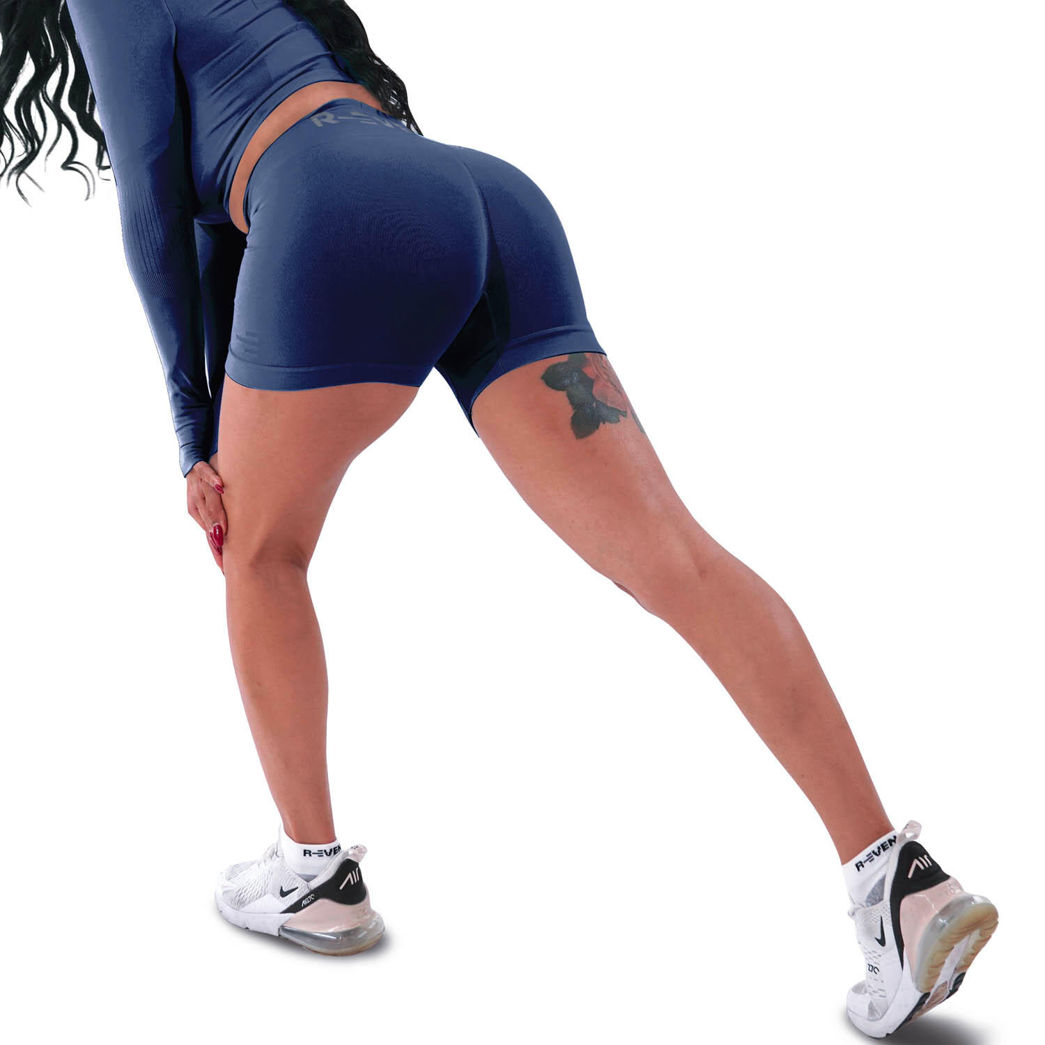 R-EVENGE Short tecnico con effetto push up e una silhouette perfetta