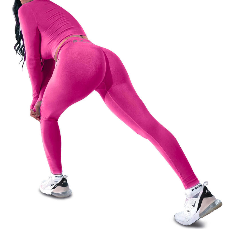 Leggings tehnici cu efect push-up și o siluetă perfectă.