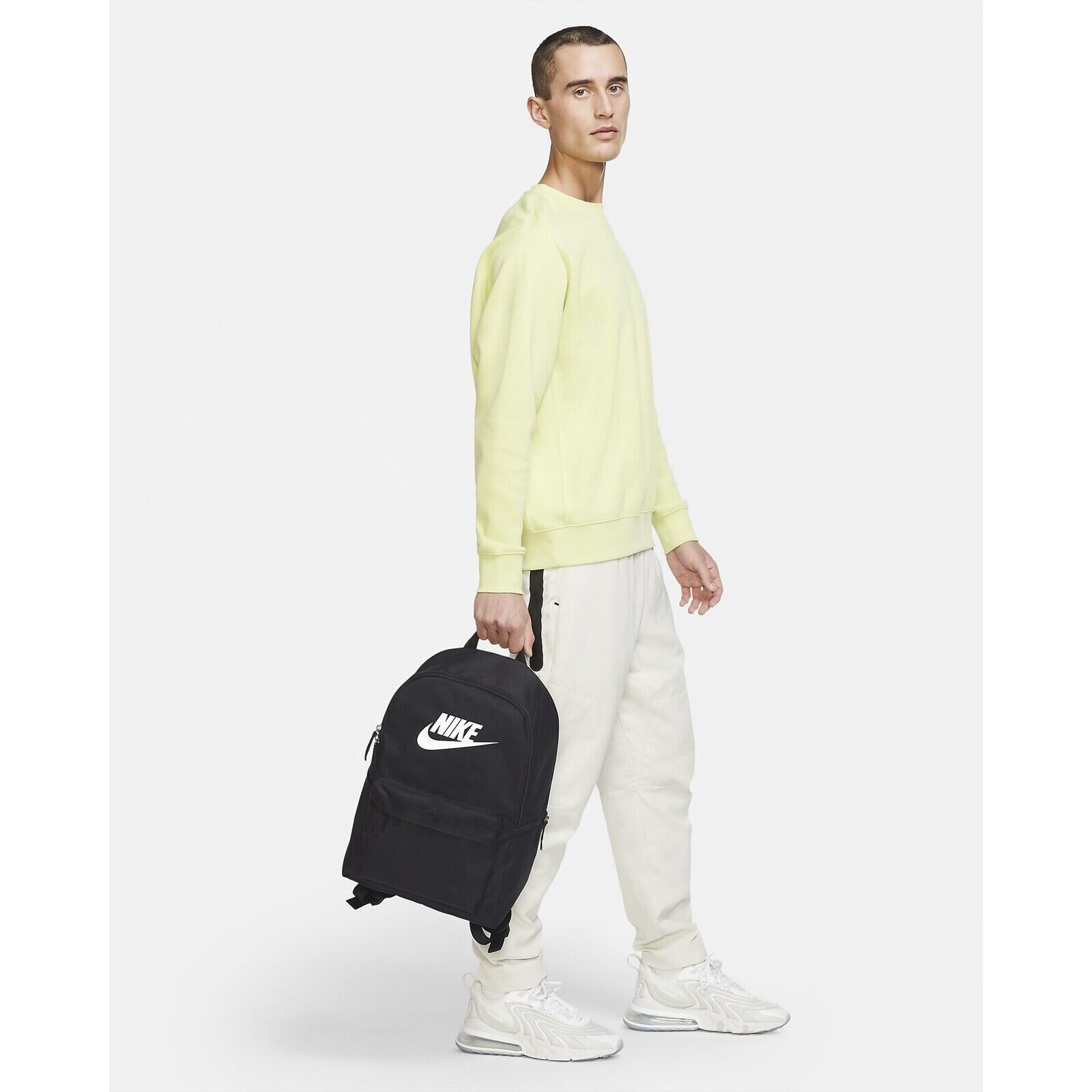 Rugzak Nike Heritage 25L, Zwart, Uniseks 2/5