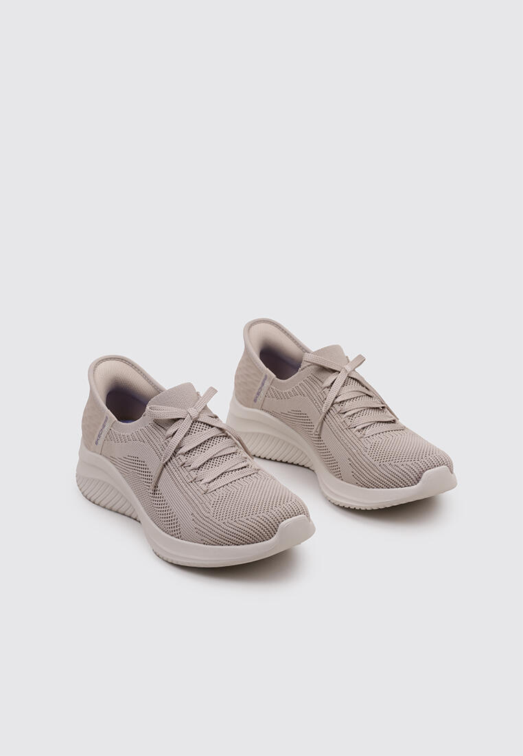 Sportschoenen Vrouw Skechers Slipins Ultra Flex 30 Brilliant Beige 2/7
