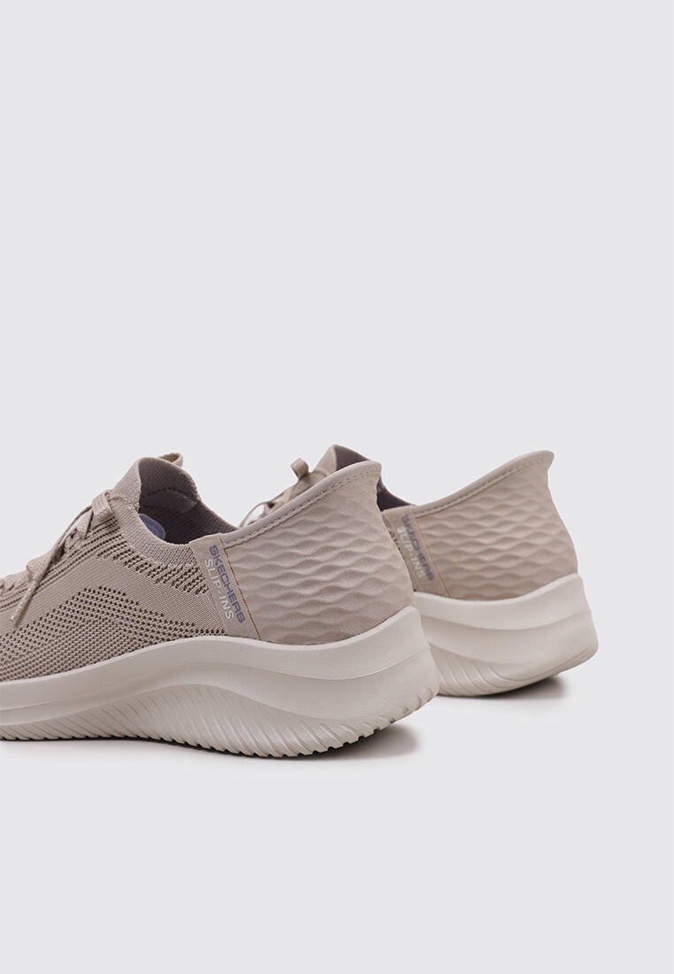 Sportschoenen Vrouw Skechers Slipins Ultra Flex 30 Brilliant Beige 4/7