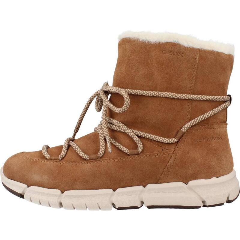 Geox Model J Flexyper Girl B Ab Kolor Jasnobrązowy