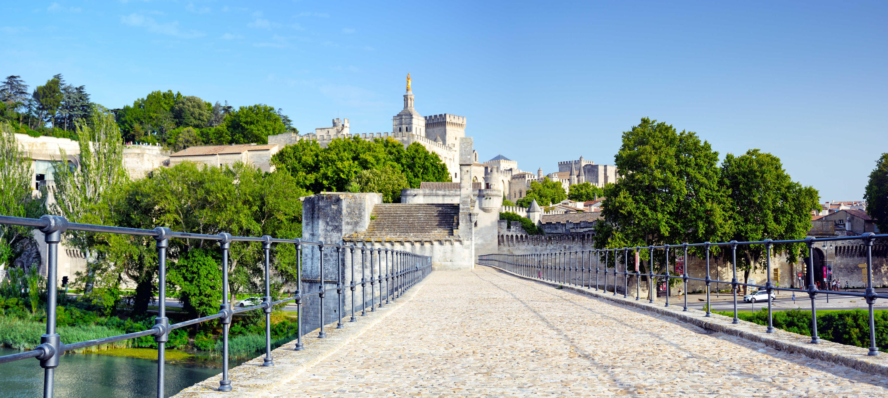 Fietsen in en rond Avignon 1/1