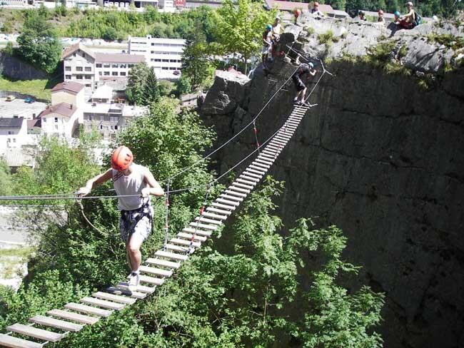 DECATHLON TRAVEL picture