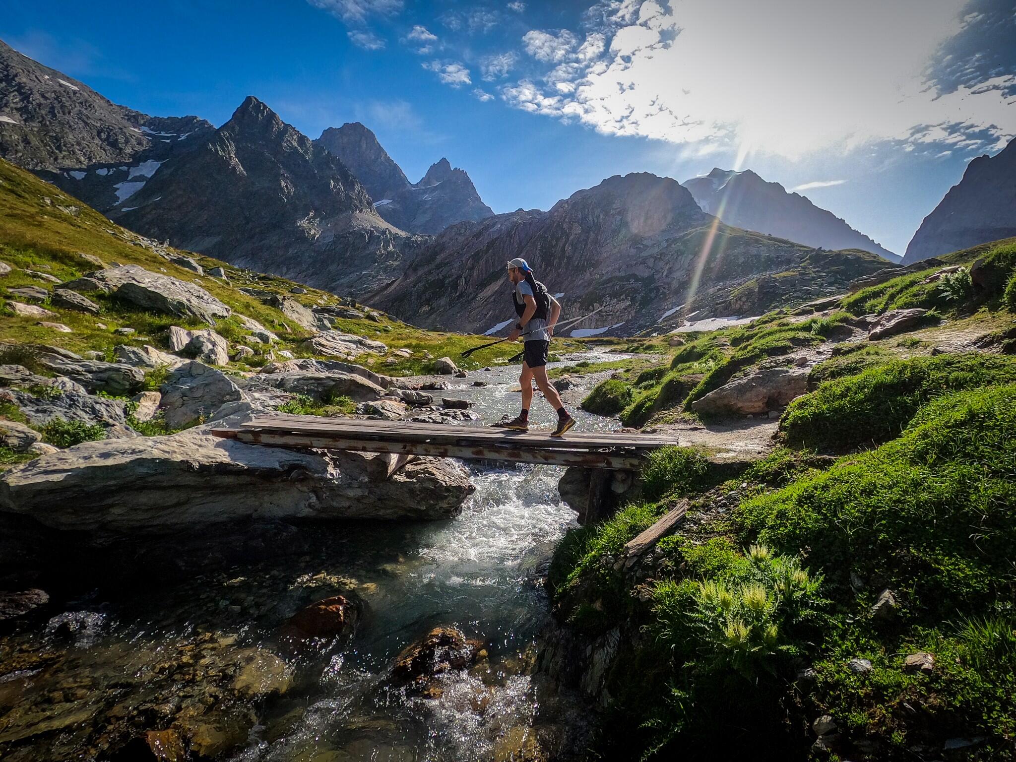 DECATHLON TRAVEL picture