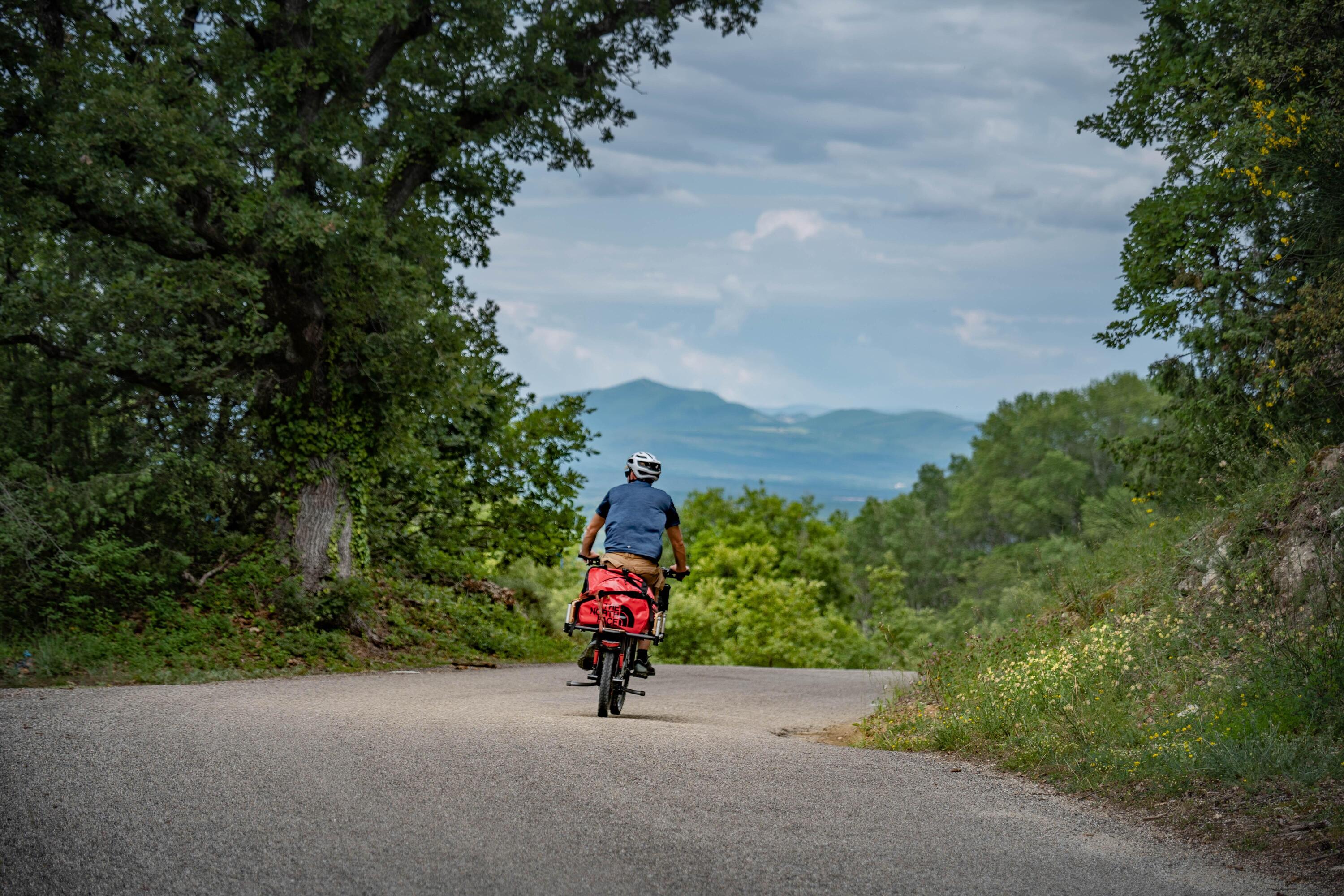 DECATHLON TRAVEL picture