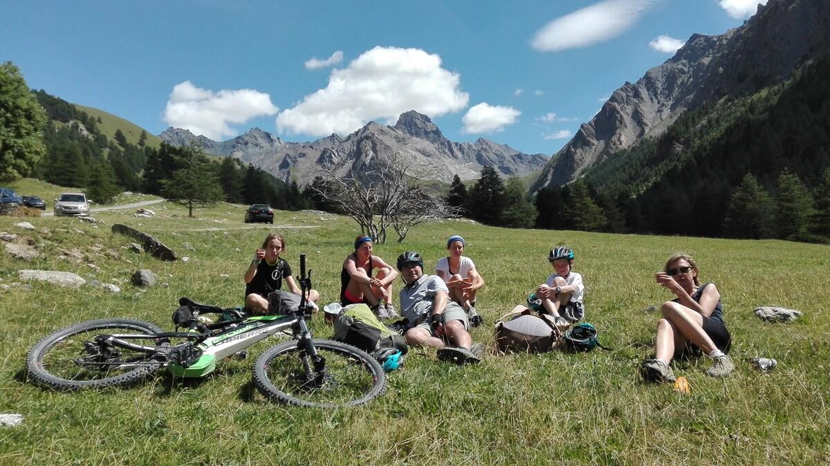 DECATHLON TRAVEL picture
