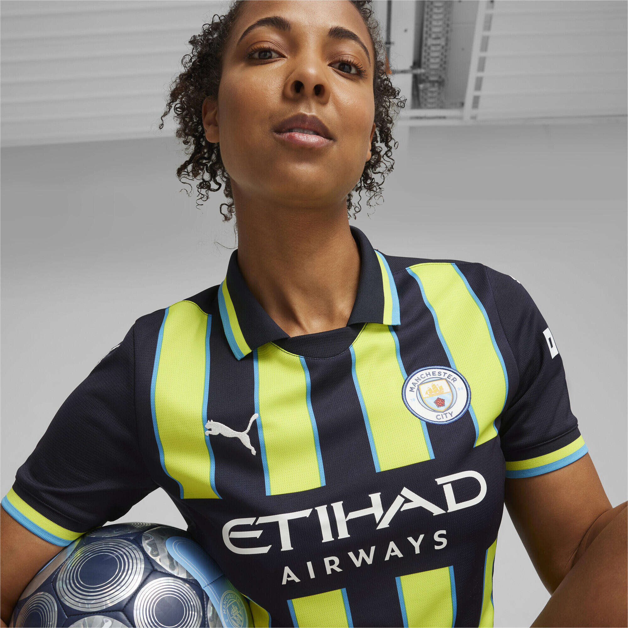 Maillot Away 24/25 Manchester City Femme PUMA New Navy Yellow Glow Blue 3/7