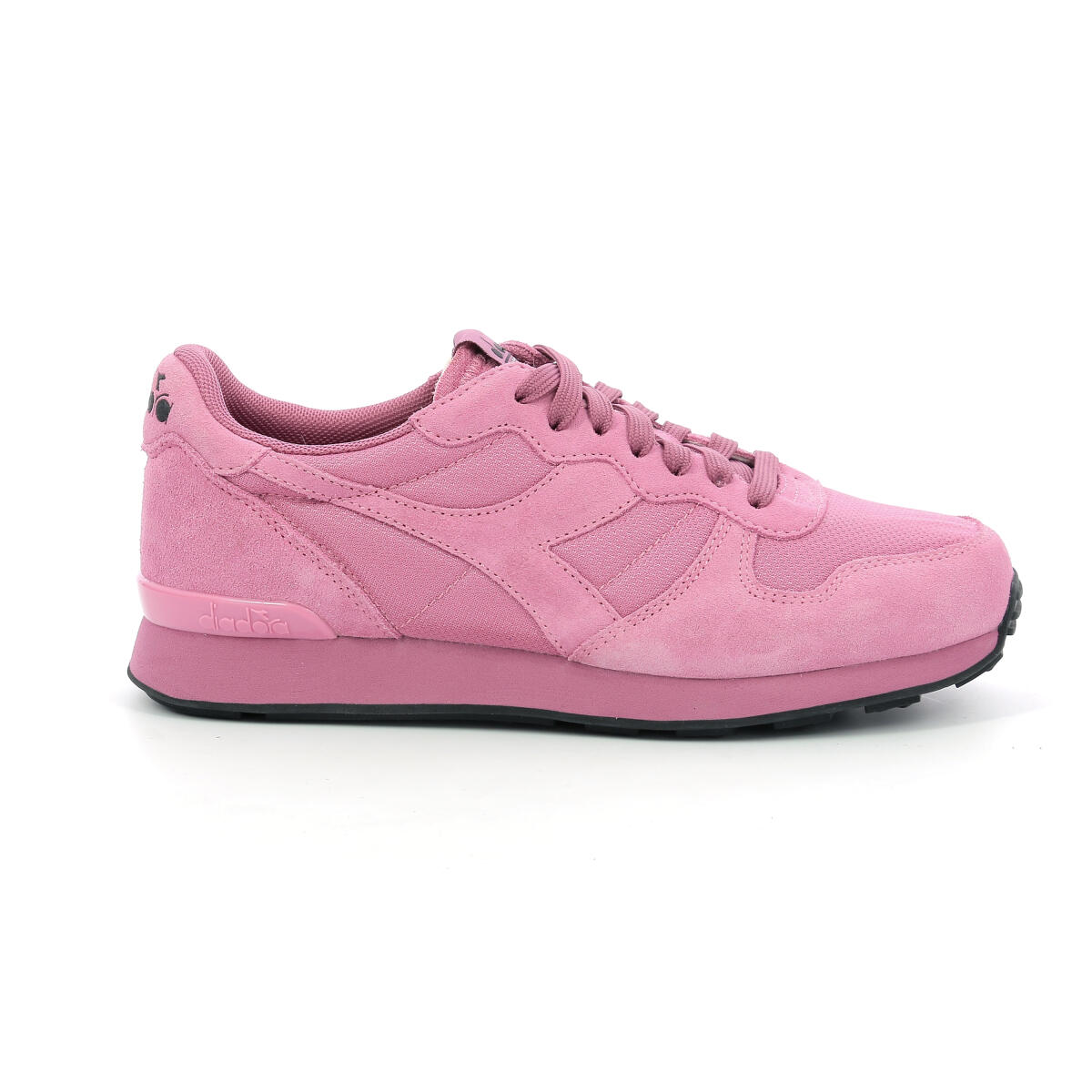 DIADORA picture