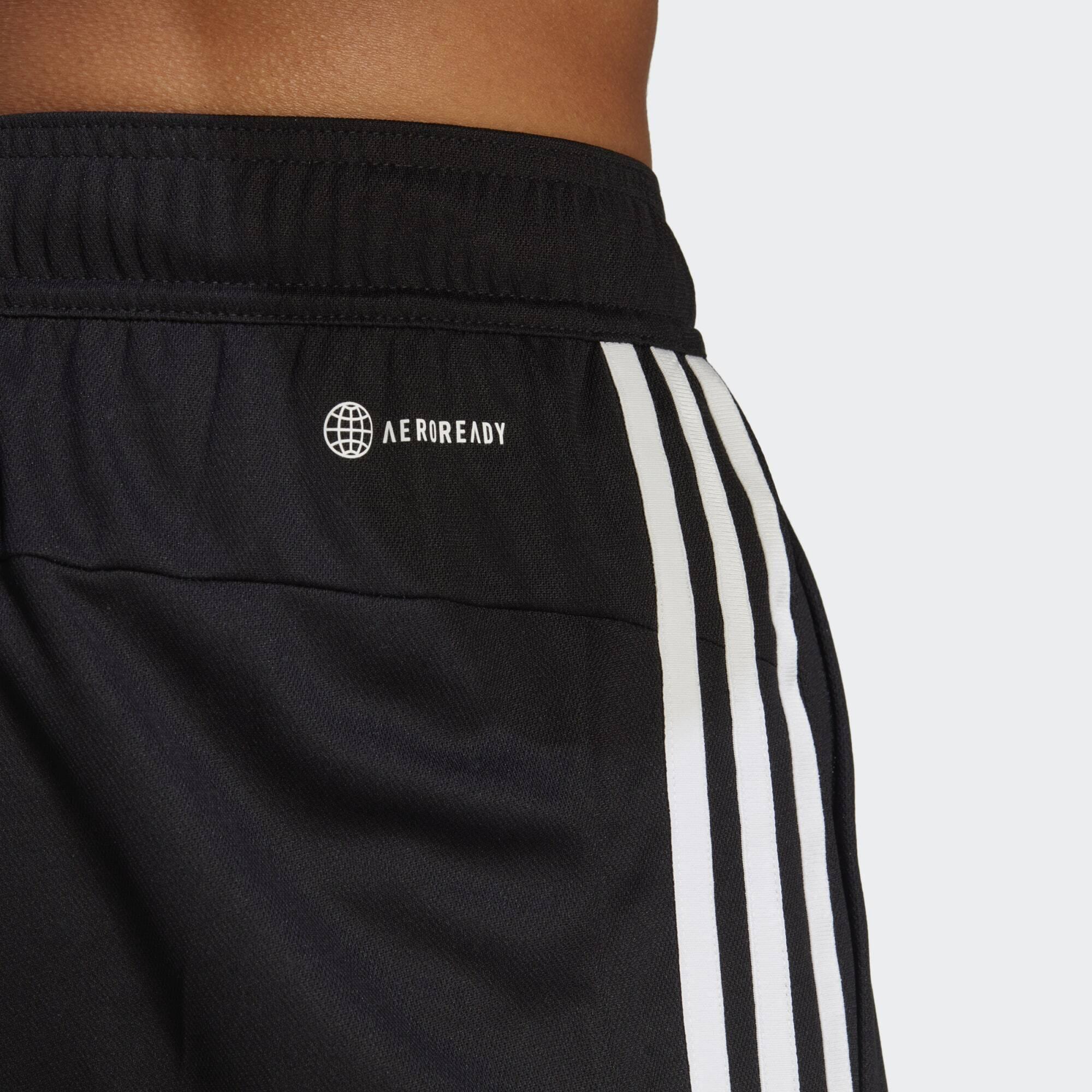 Train Essentials Piqué 3-Stripes Training Shorts 5/5