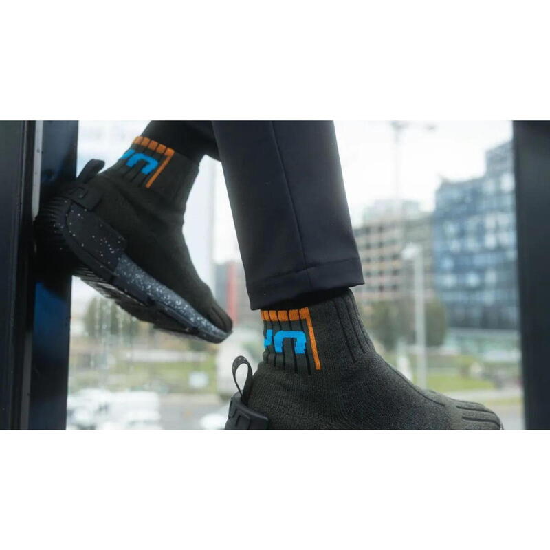 UYN x Urquiola Urban Black