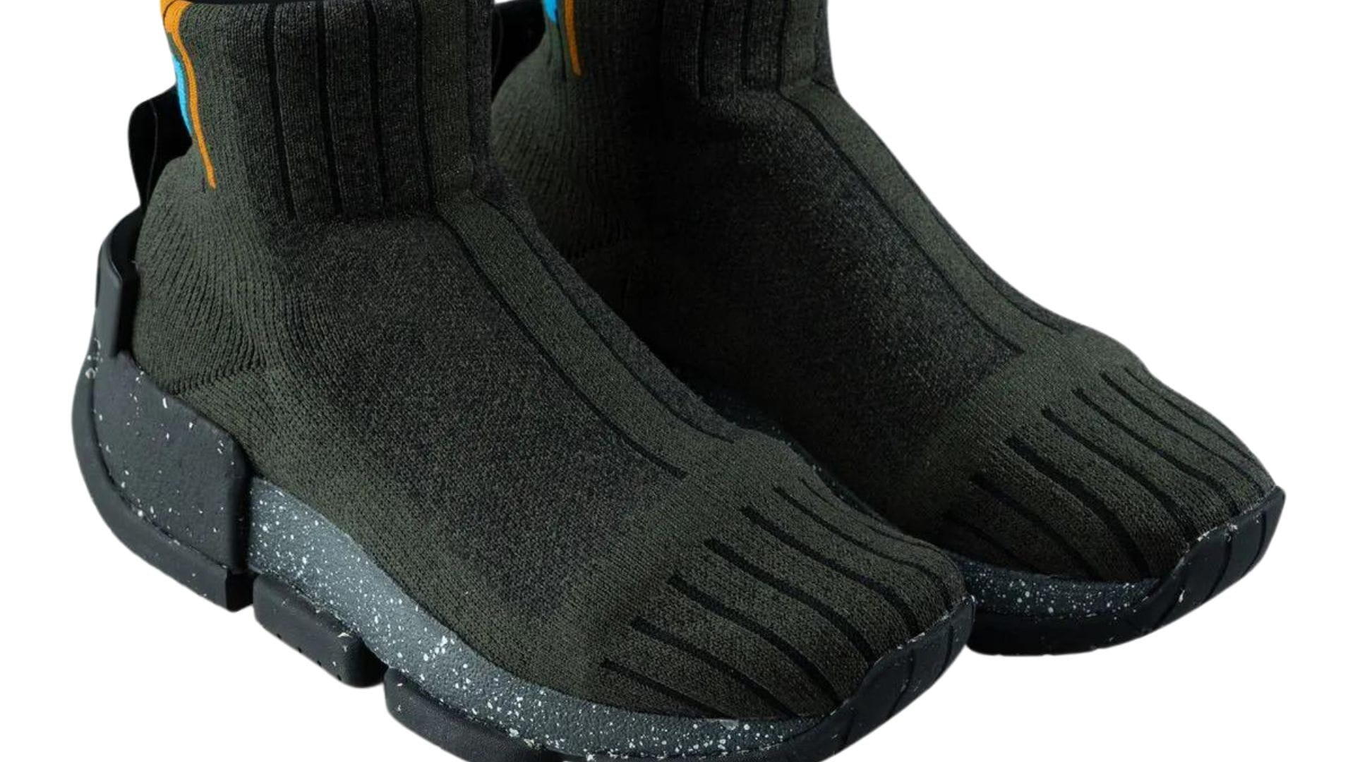 UYN x Urquiola Urban Black 5/6
