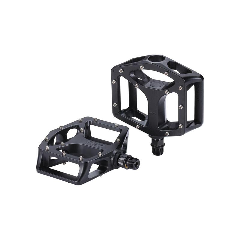 Pédale 'MountainHigh'  N      2995€ 3800€ -21%    * La vente débute le 11/07/2025    BBB CYCLING Pédale 'MountainHigh'  NCe produit n'est pas disponible en ligne, vérifiez le stock en magasin   