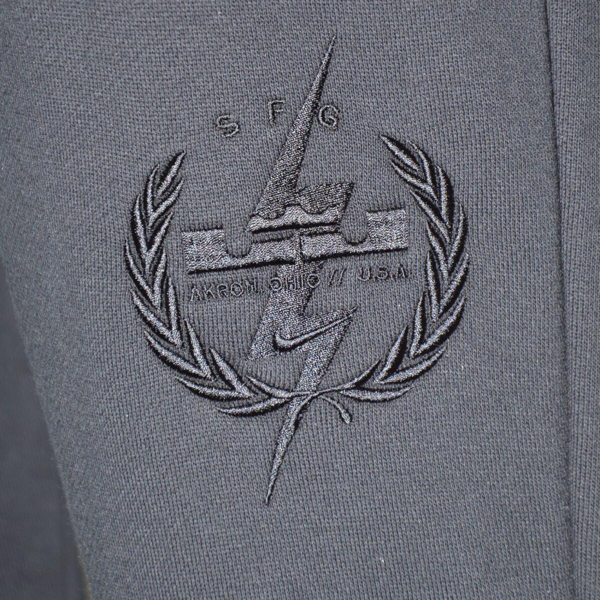 Spodnie sportowe Nike LeBron Pants 3/5