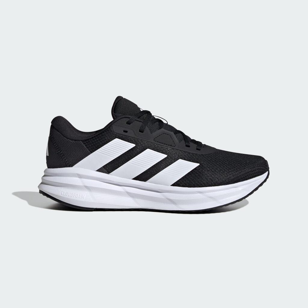 BLACK / WHITE