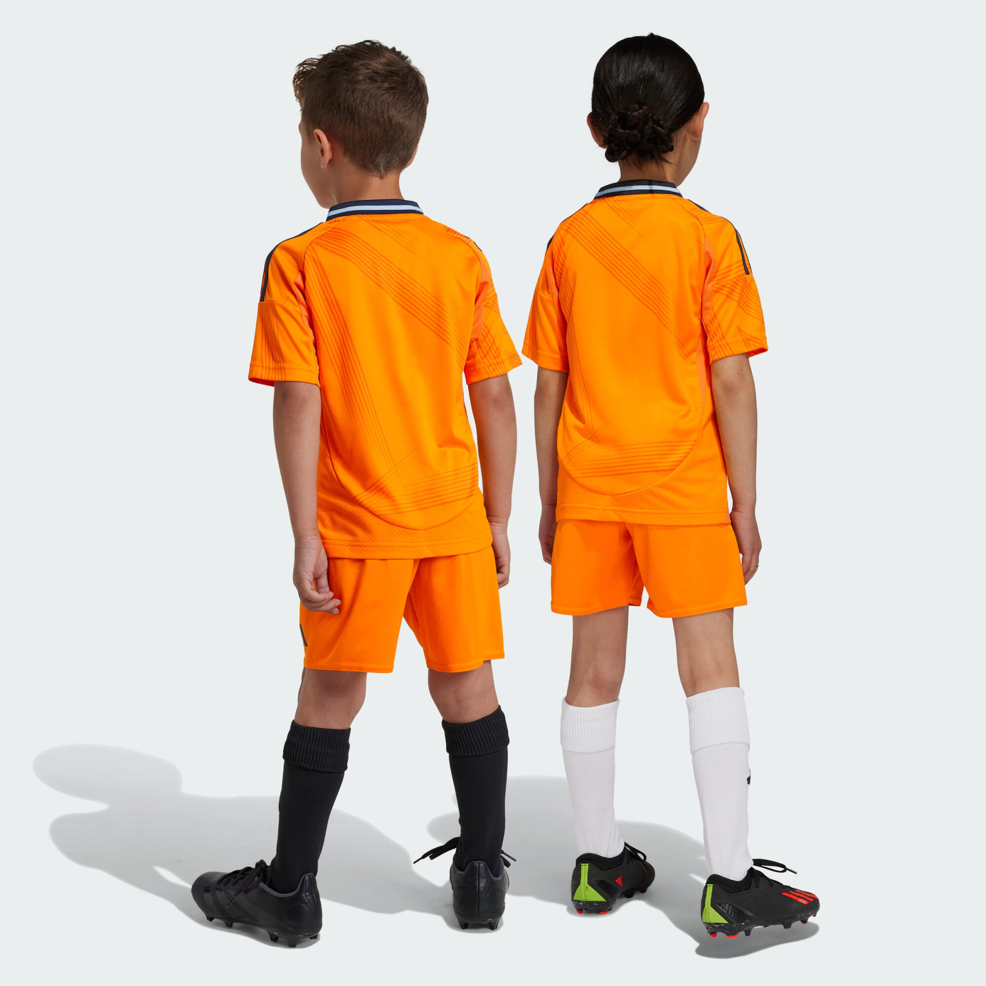 Minikit Alternativo 24/25 do Real Madrid – Criança 3/5