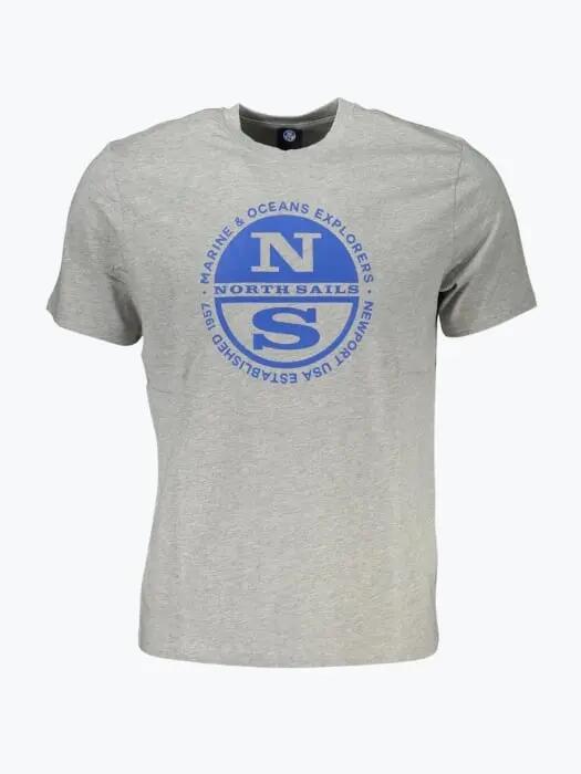 Tricou barbati cu imprimeu cu logo si decolteu la baza gatului gri 1/2