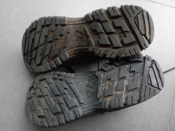 Tussen Particulieren - Grijze wandelschoenen 3/4