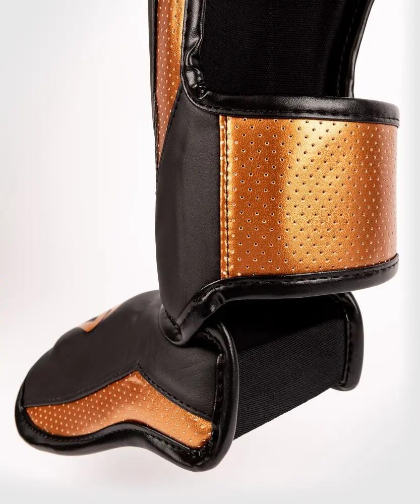 Venum Elite Evo Shinguards 6/7