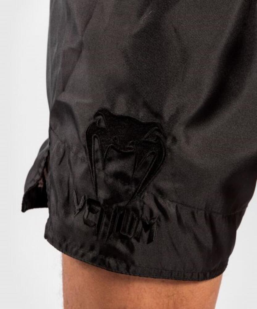 Venum Logos Muay Thai Shorts 4/7