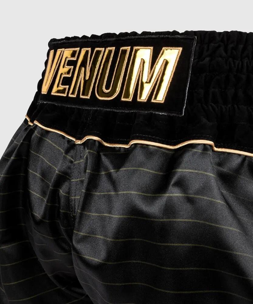 Pantalones cortos de Muay Thai Venum Attack negros y dorados, talla L 4/5