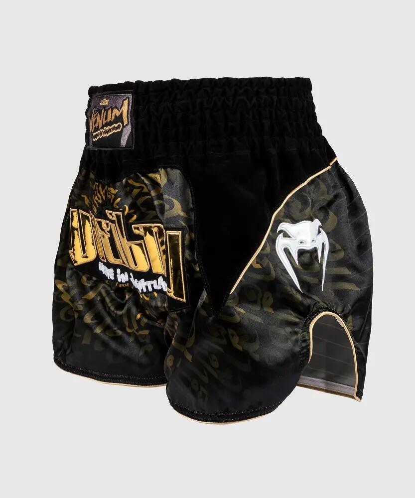 Pantalones cortos de Muay Thai Venum Attack negros y dorados, talla L 2/5