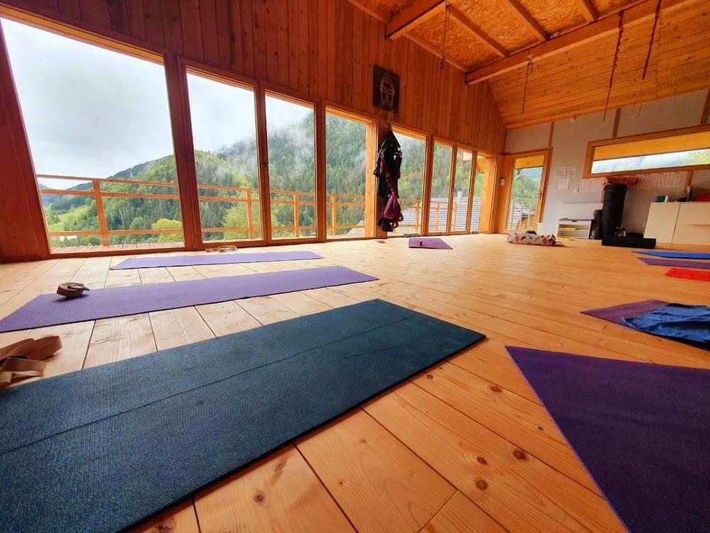 DECATHLON TRAVEL Yoga, pilates en wandelweekend in de Bauges