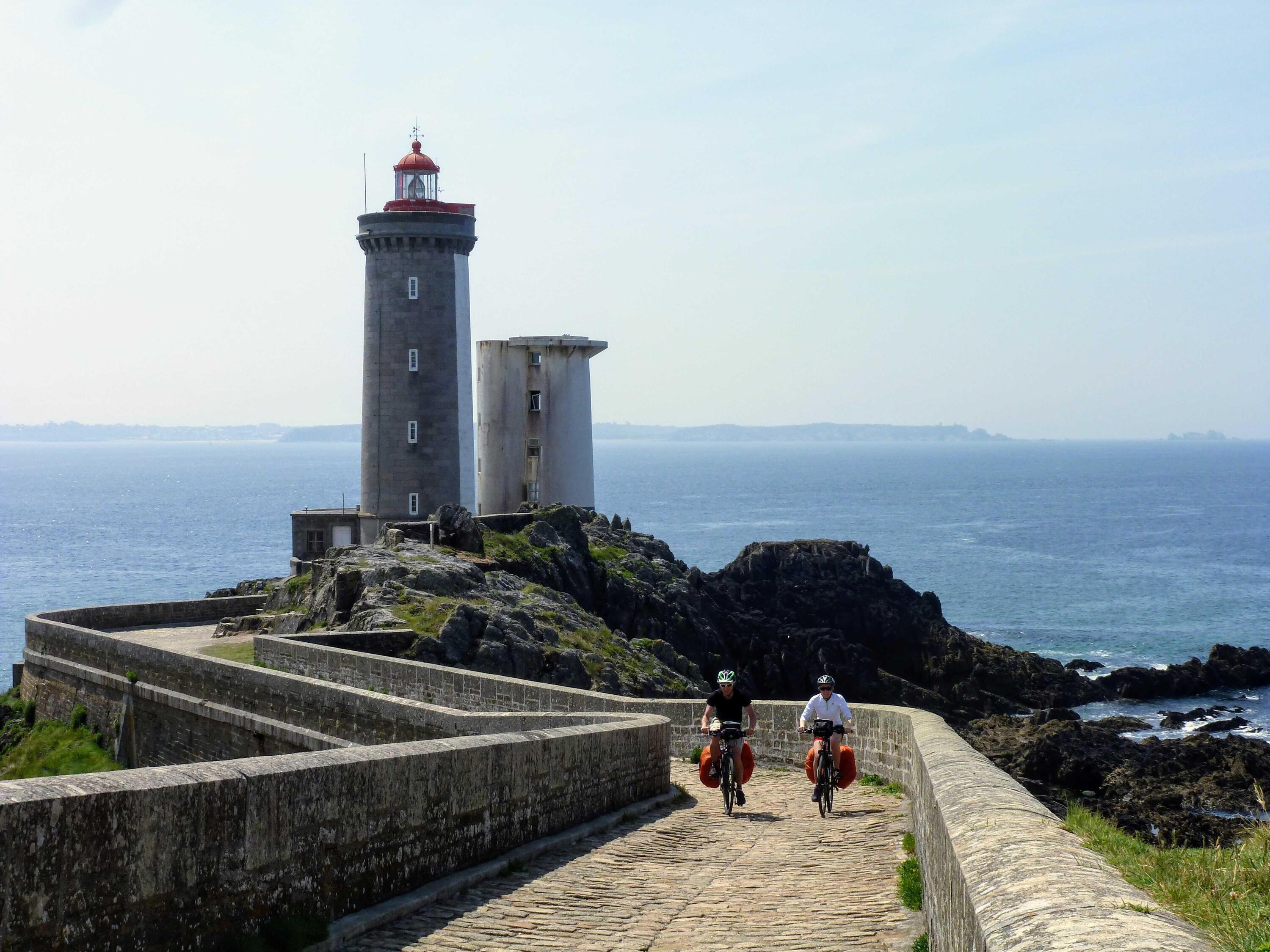 DECATHLON TRAVEL La Bretagne de port en port, de Morlaix à Brest