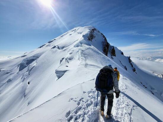 Acclimatisatie en beklimming van de Mont Blanc
