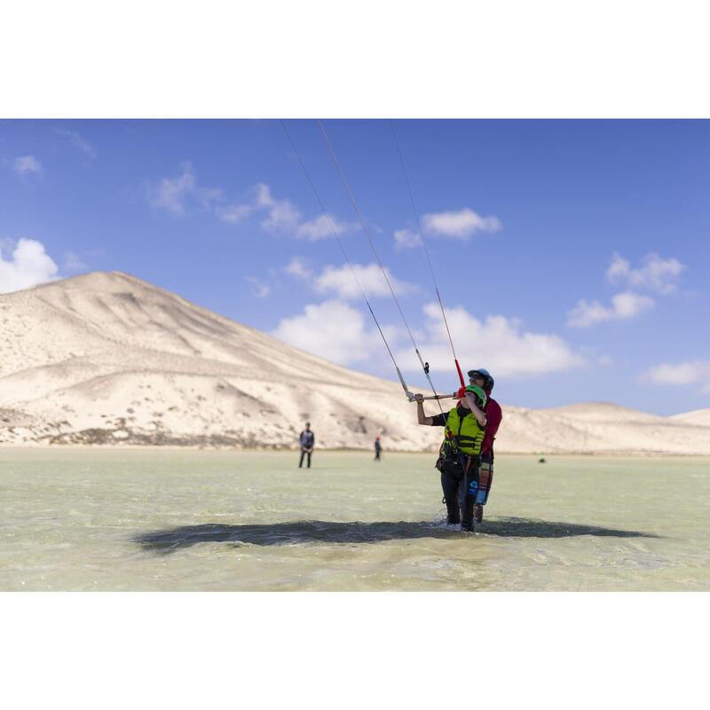 Ontdek kitesurfen op de Canarische Eilanden op basis van volpension