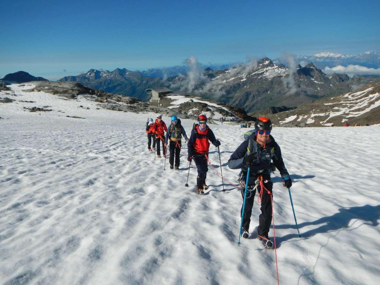 DECATHLON TRAVEL picture