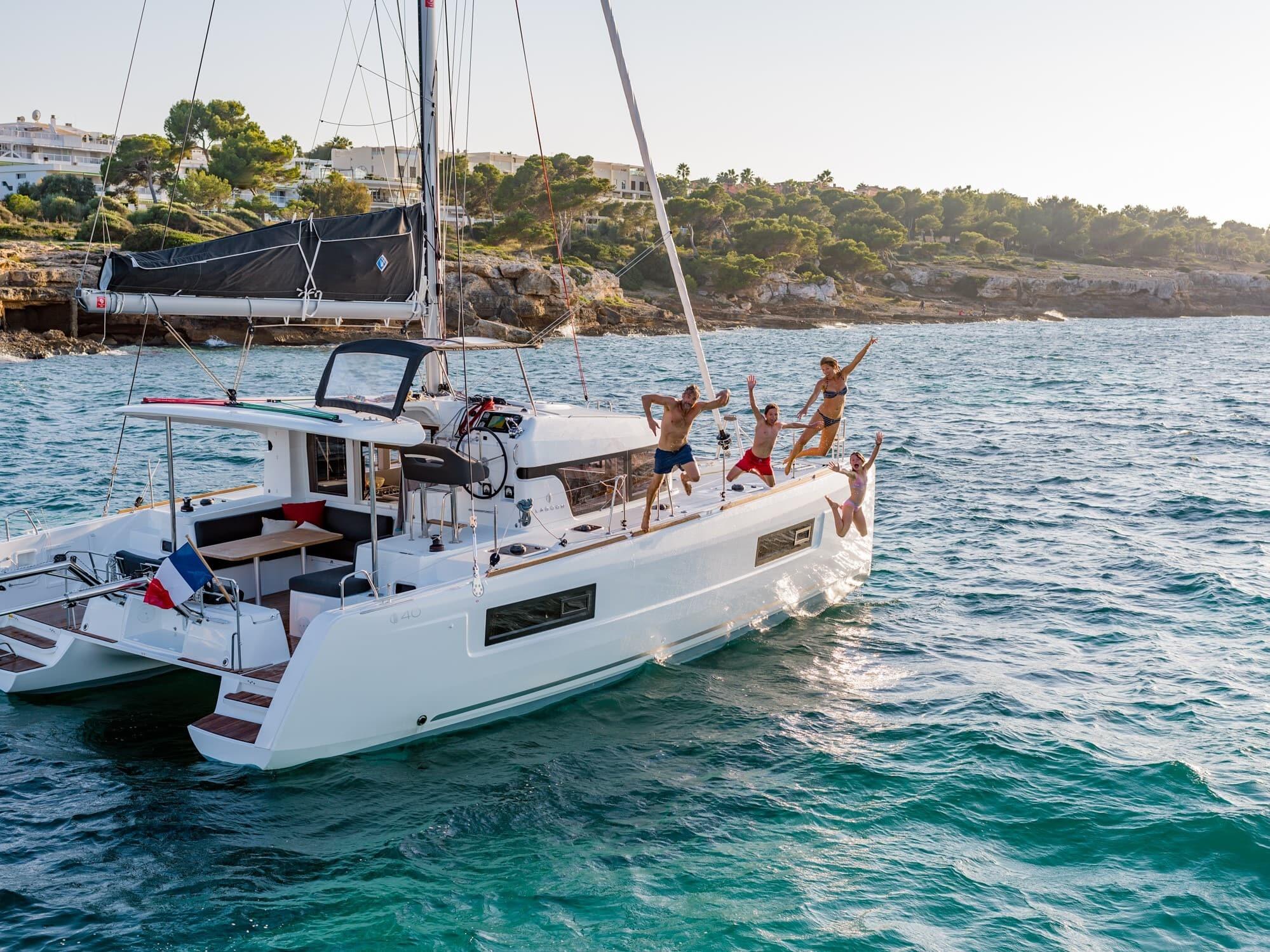 DECATHLON TRAVEL Gezellige catamaran cruise tussen de Dalmatische eilanden