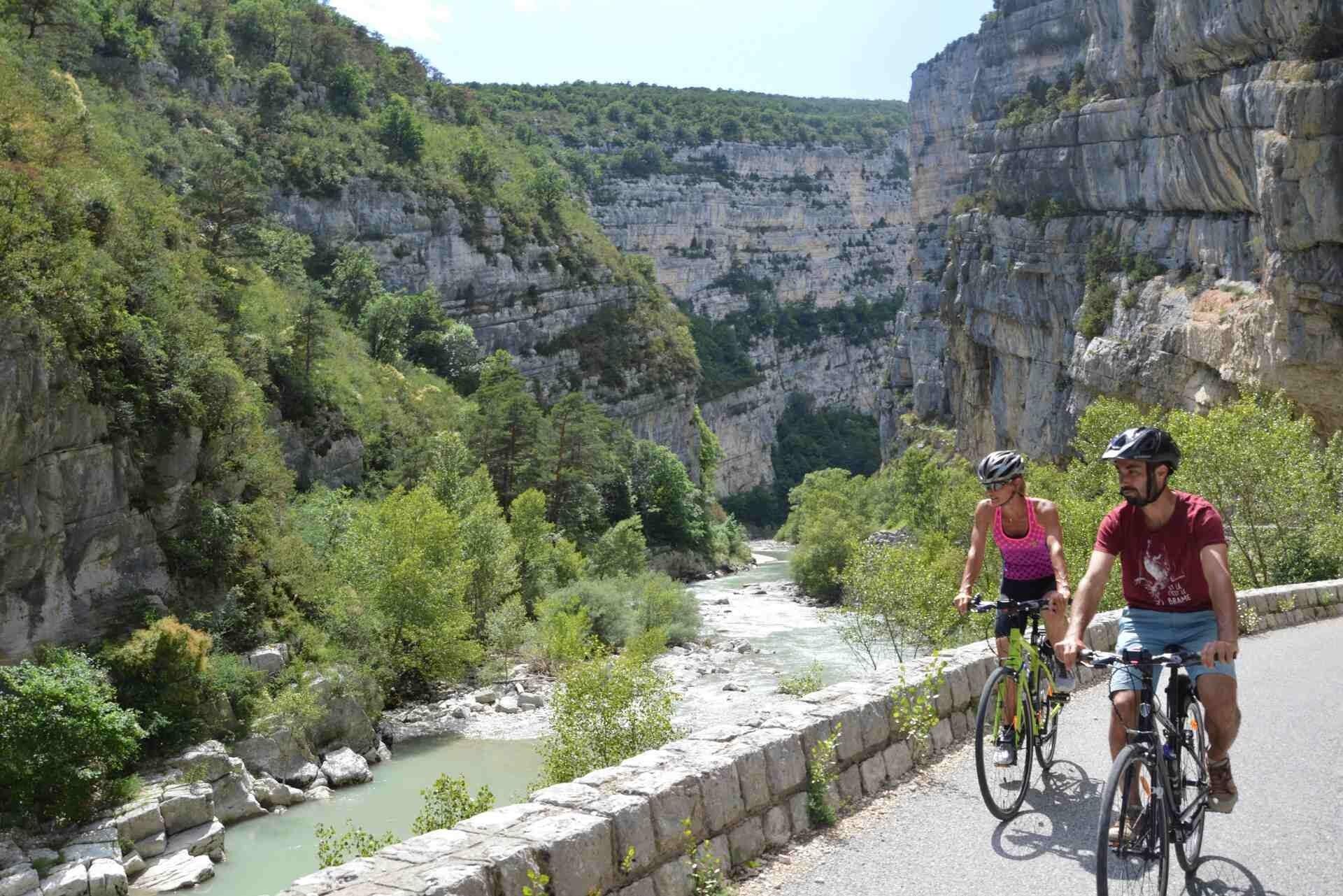 DECATHLON TRAVEL Weekendje Verdon verkennen met kano en elektrische fiets