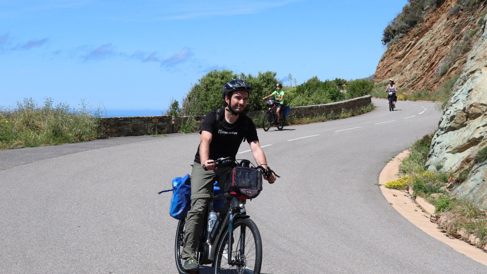 DECATHLON TRAVEL picture