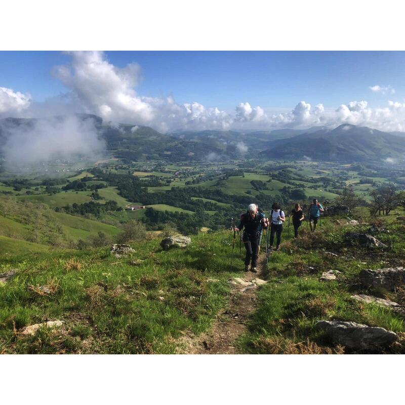 Wandelen van de Baskische bergen naar de oceaan