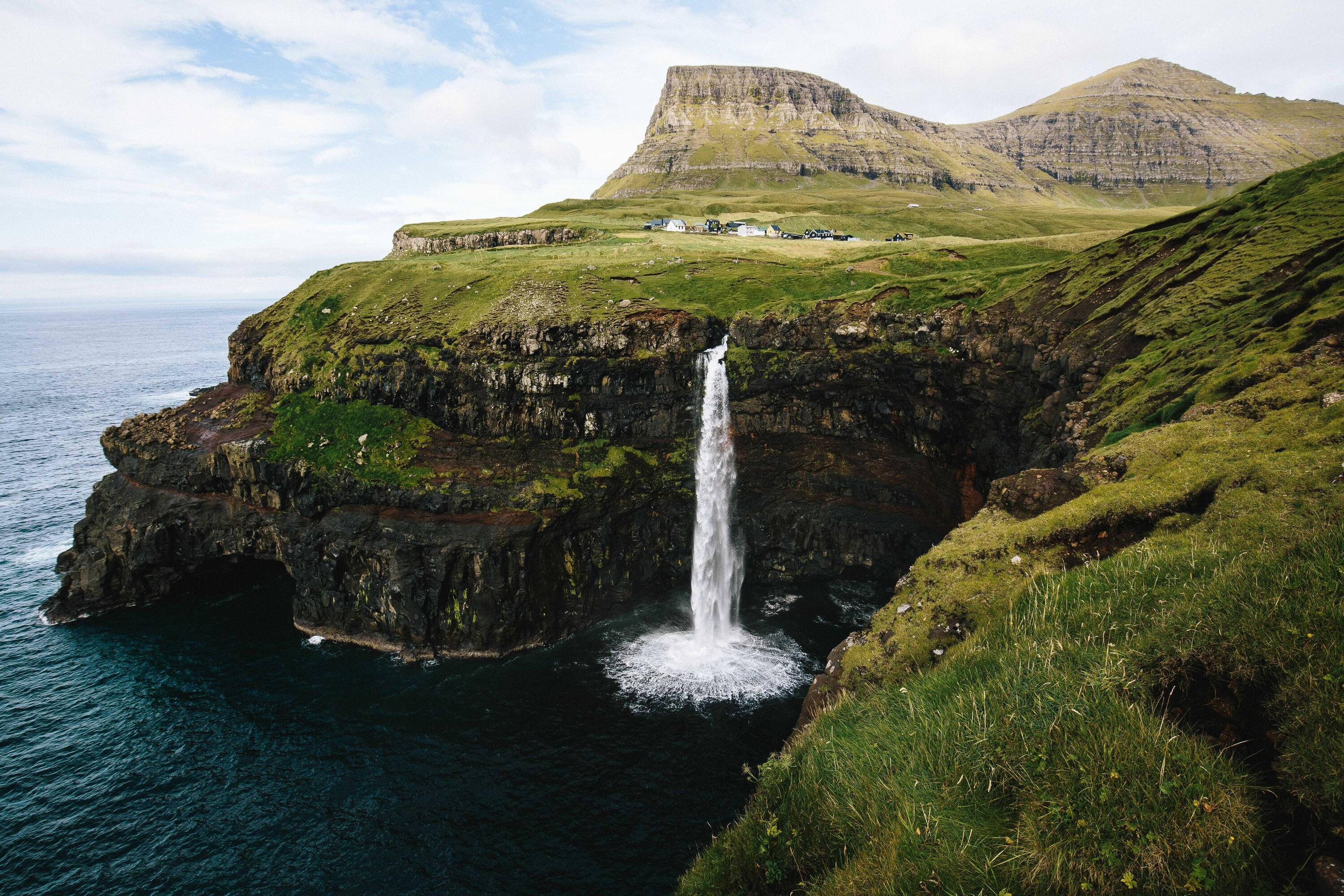 DECATHLON TRAVEL picture