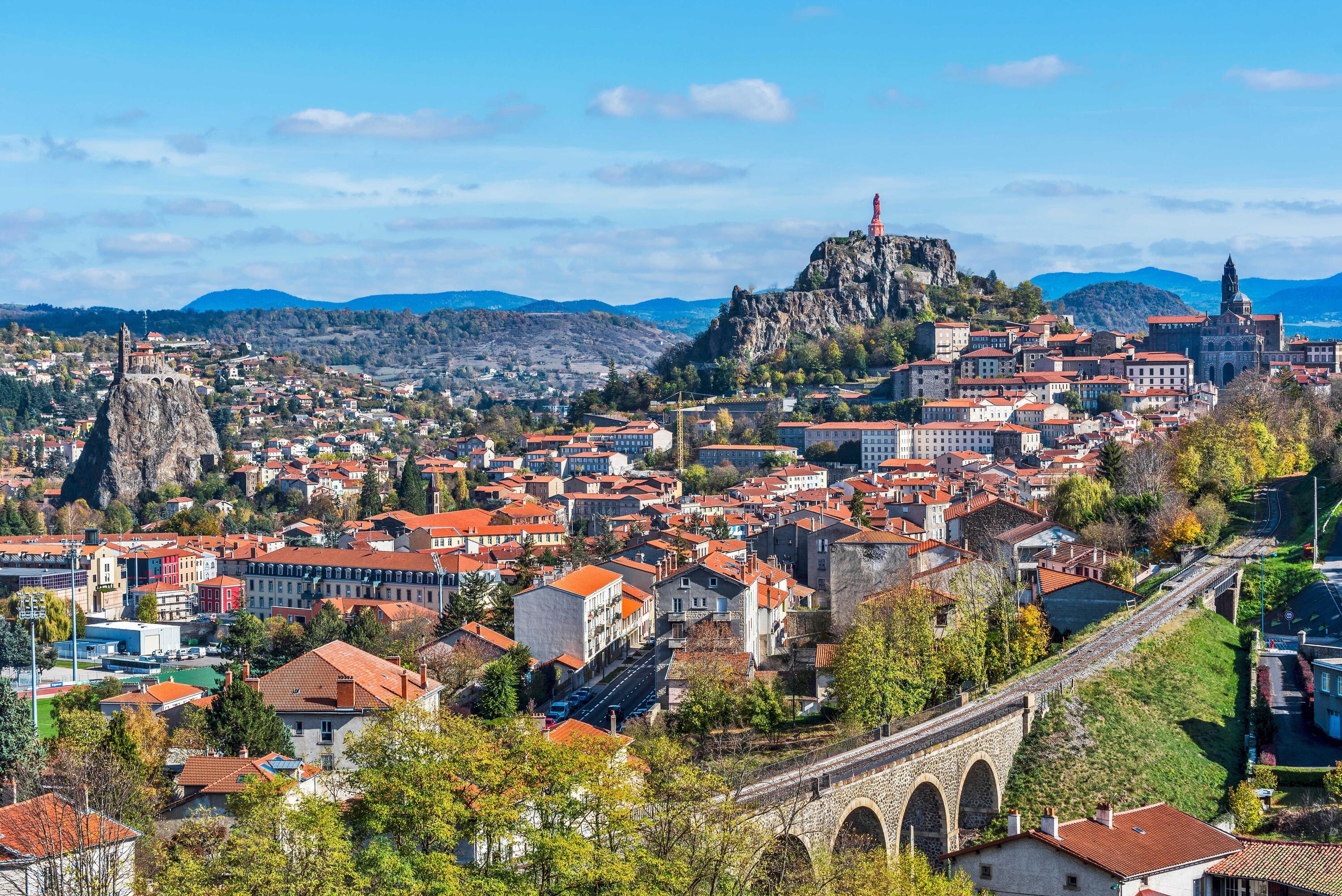 DECATHLON TRAVEL De pelgrimsroute naar Santiago de Compostela van Condrieu naar Puy en Velay