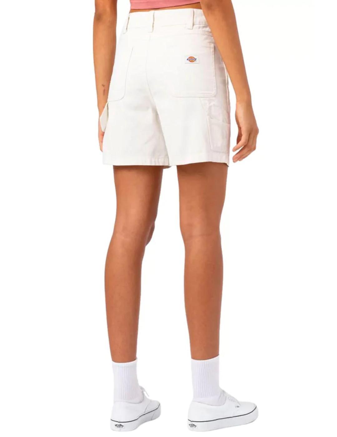 Bermudas e shorts para mulher em lona de pato branco da Dickies. 2/5