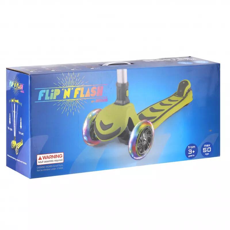 Monopattino a quattro ruote Amaya Flip and Flash verde. 4/4