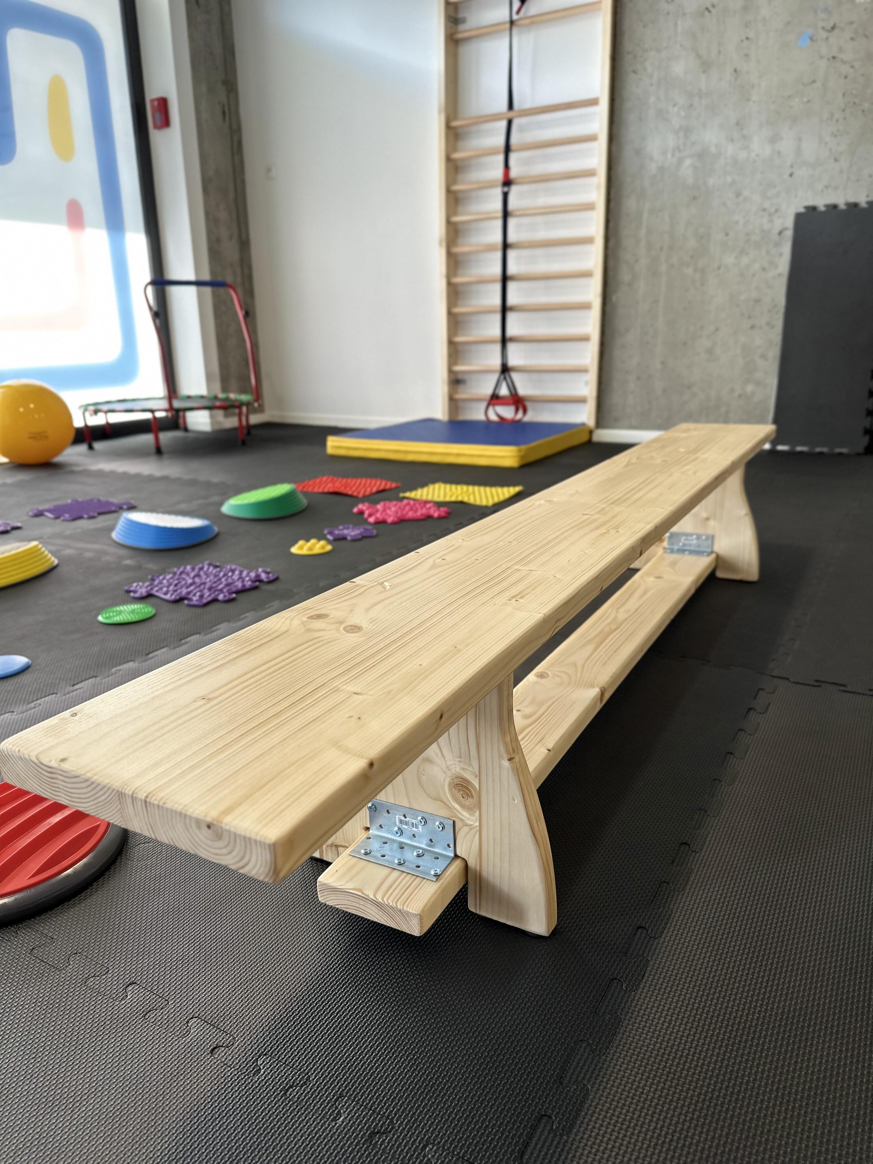Ławka gimnastyczna drewniana UNDERFIT 2,5 m 7/7