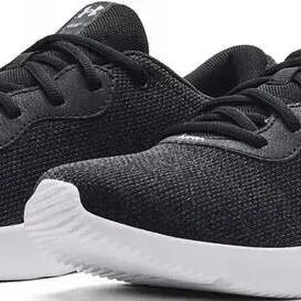 BLACK / WHITE