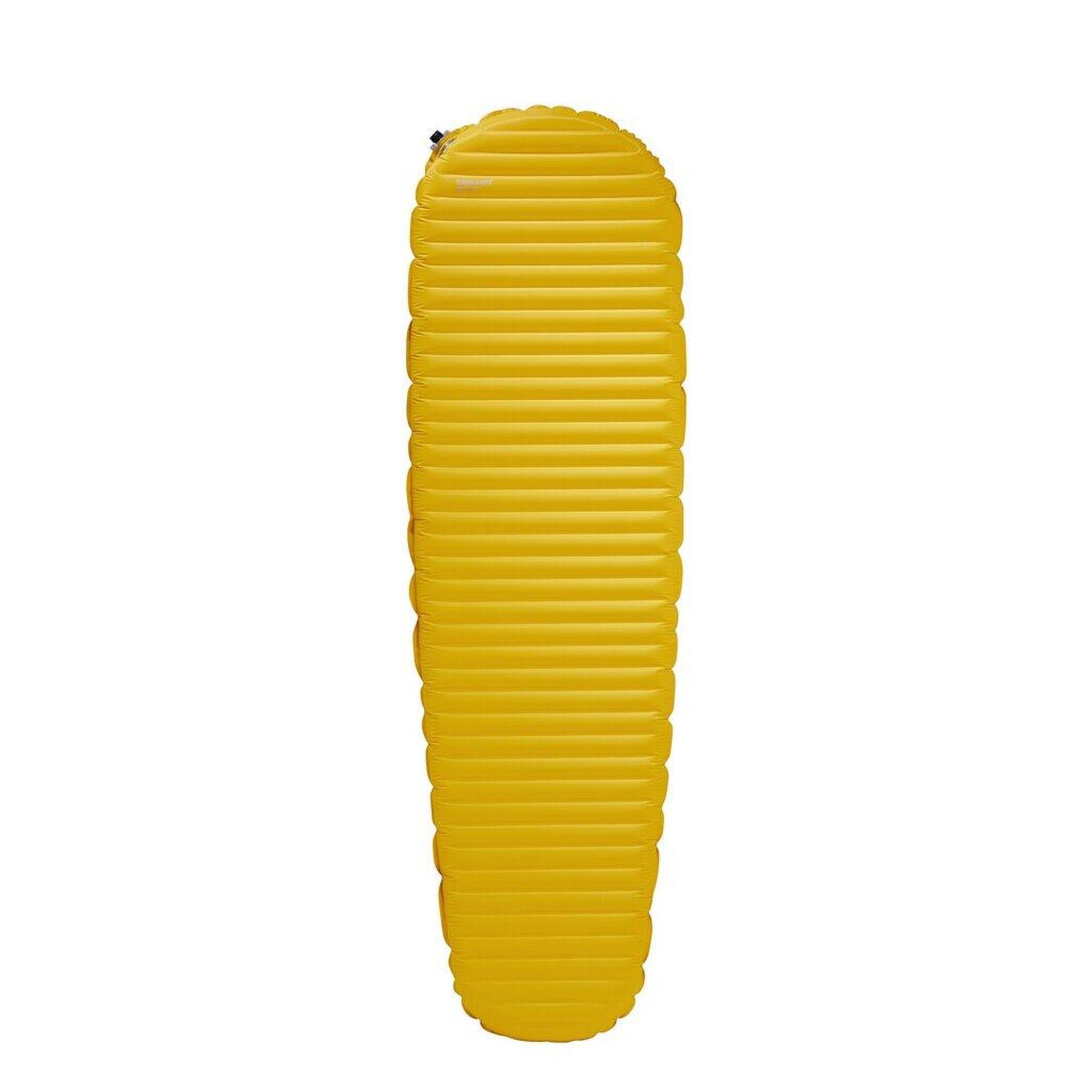 Kempingová nafukovací karimatka