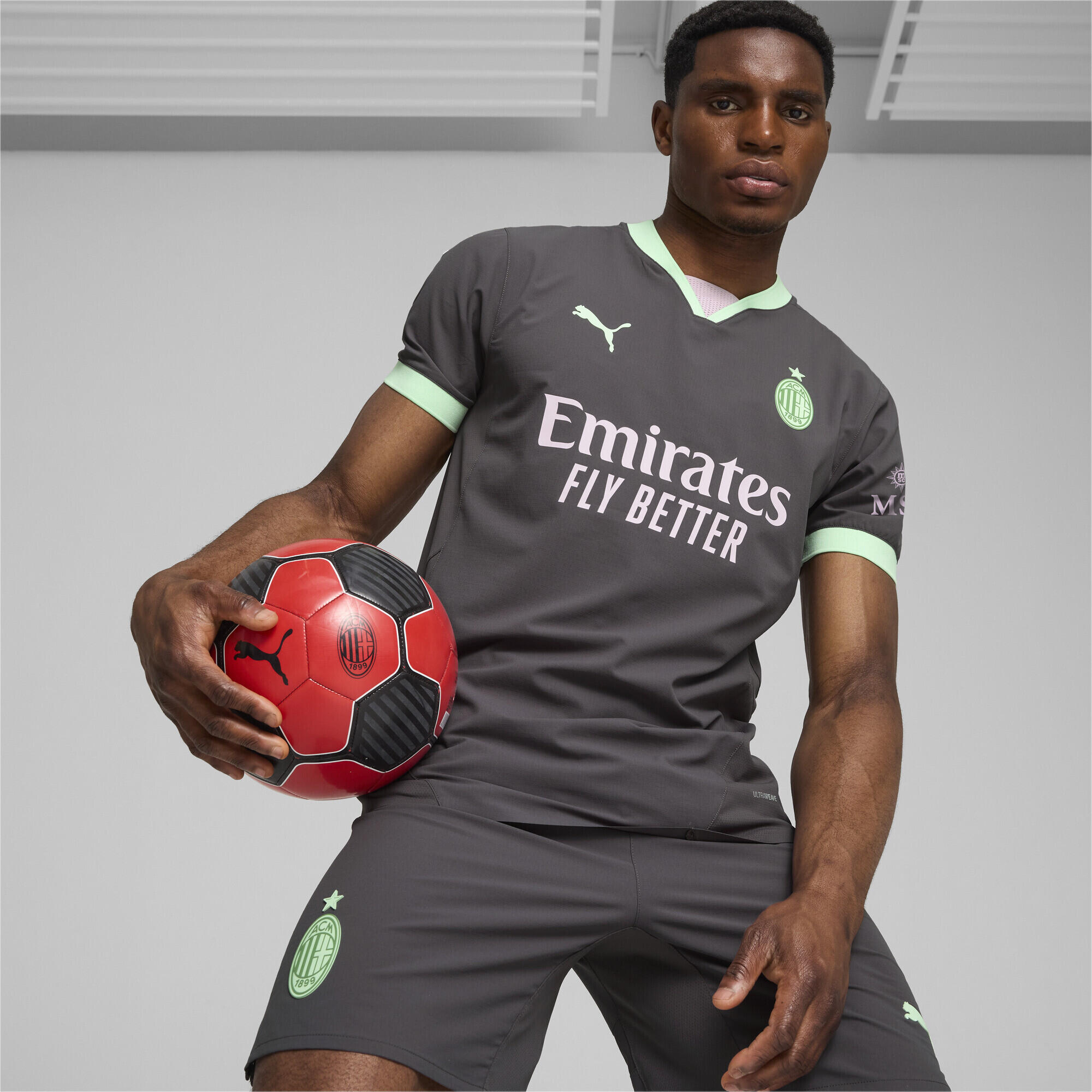 AC Milan 24/25 Authentic Third Jersey Férfiak PUMA Fresh Mint Green 2/7