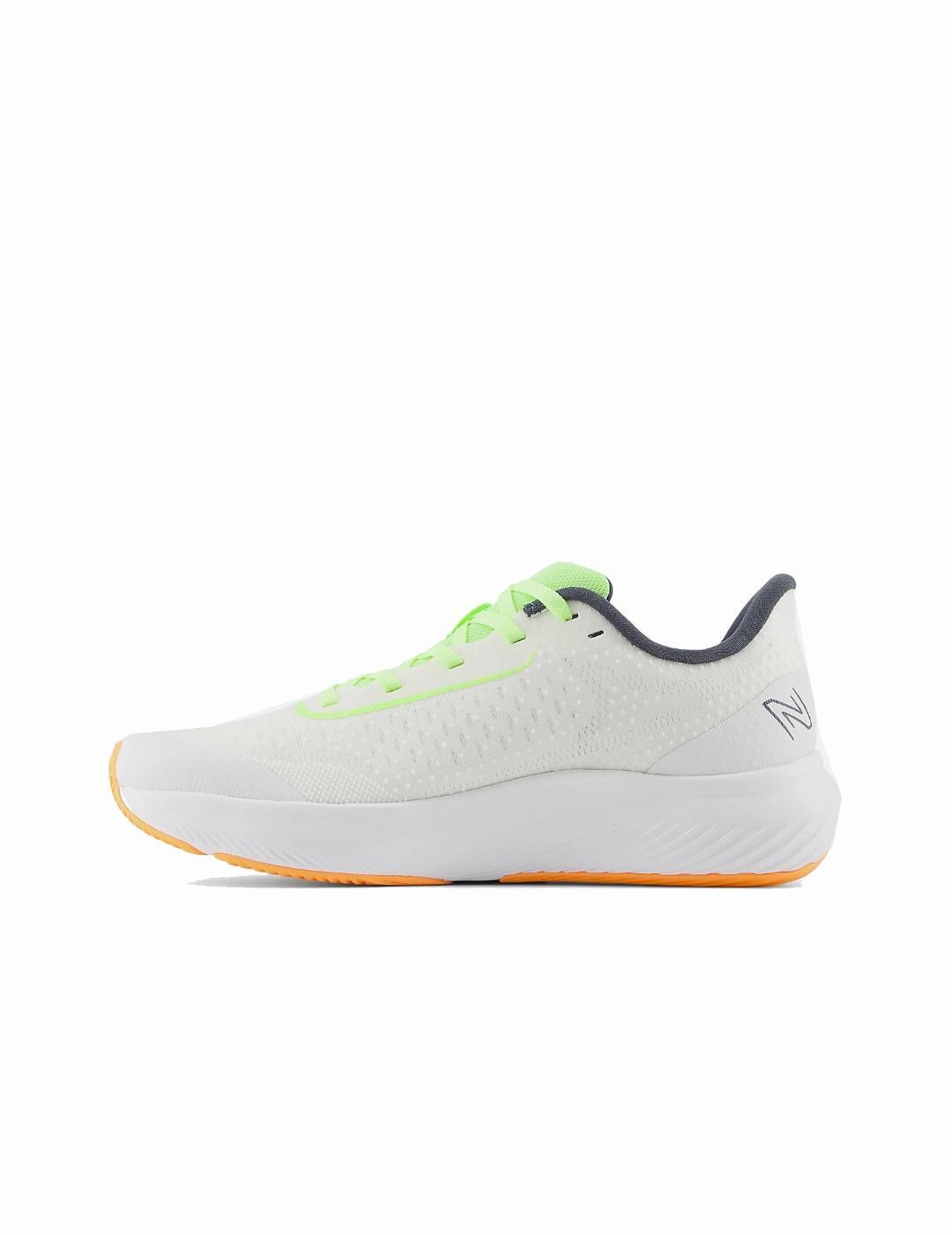 Chaussures de sport pour enfant New Balance blanches 2/4