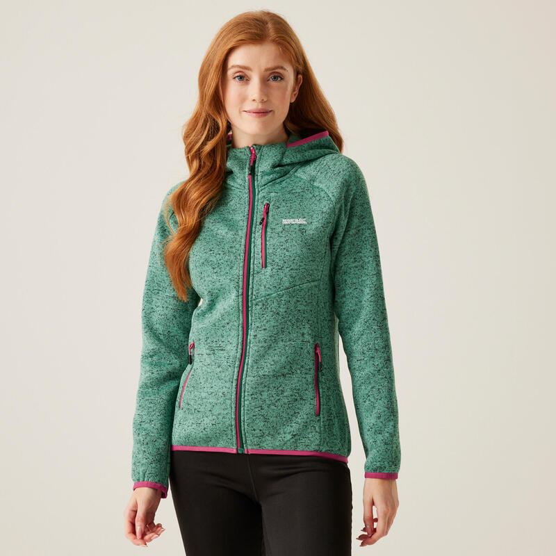 De Newhill wandelfleece met capuchon voor dames