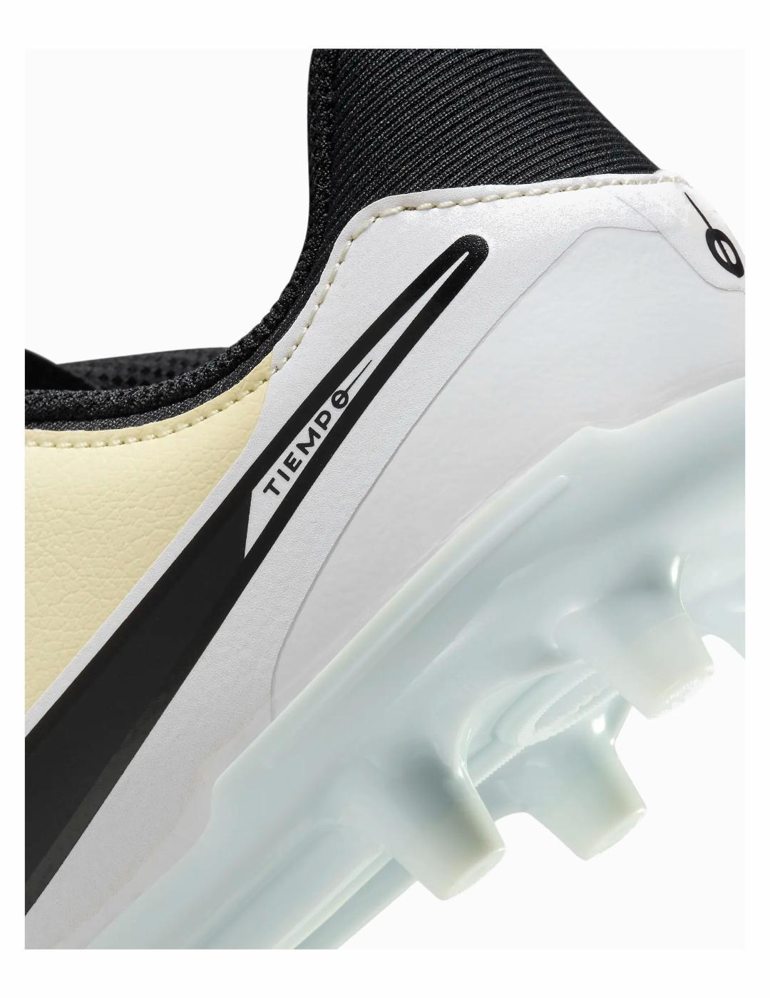 Picos y tacos para Niño Nike Legend 10 acd Beige 4/7