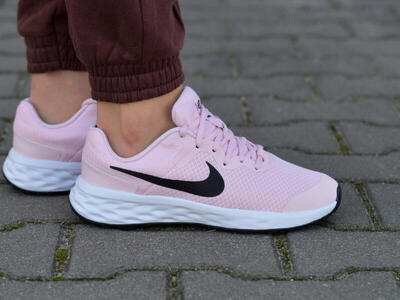 Scarpe Sportive Donna Nike Revolution 6 NN