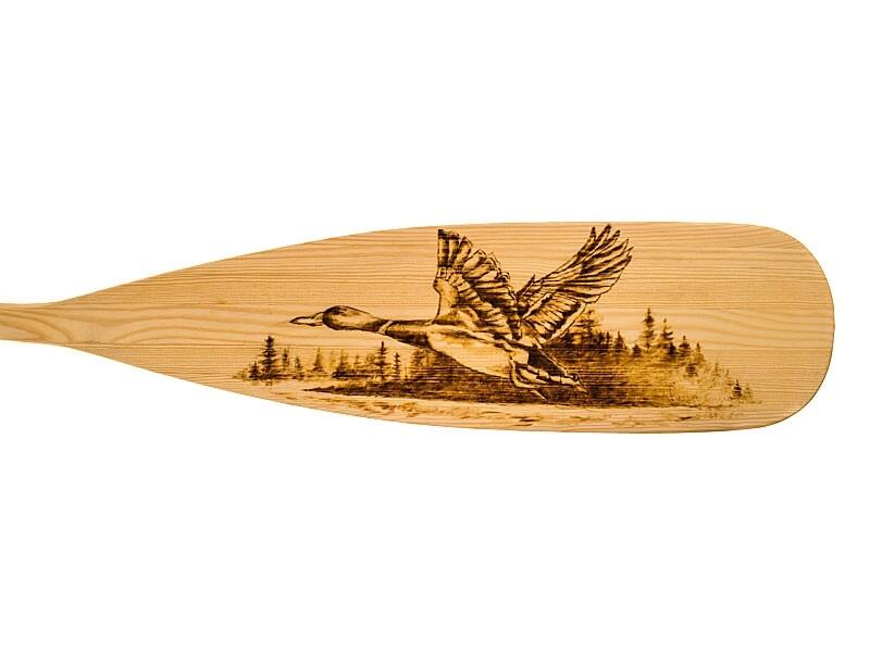 Pagaj John Paddle Beavertail Ozdoba Wypalany 110 cm - Flying Duck 110 cm 2/7