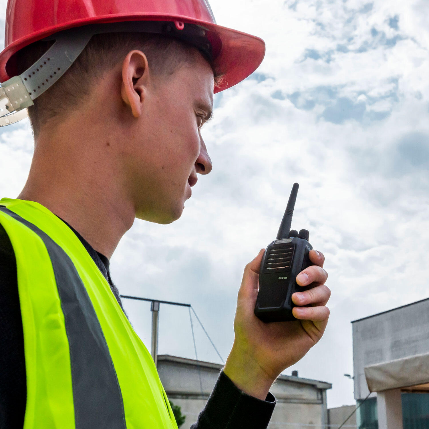 Walkie talkie Midland G11 Pro: Comunicación Compacta y Profesional 7/7